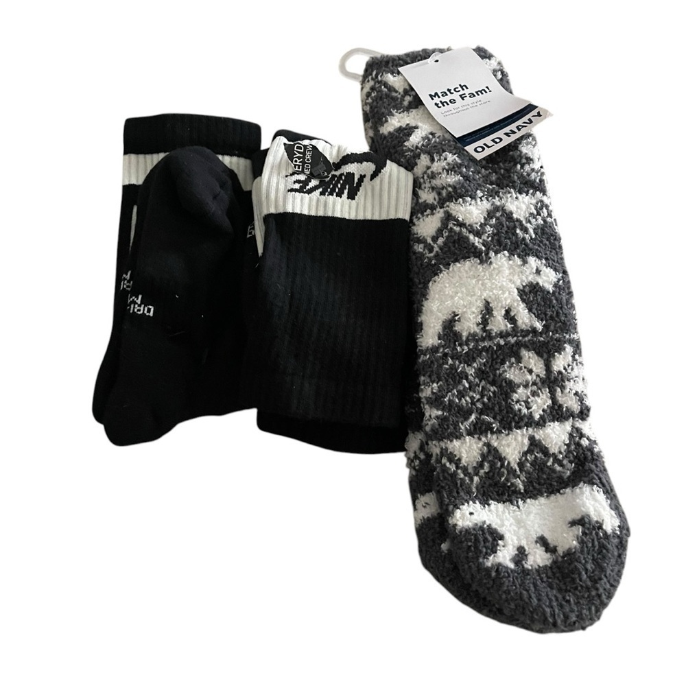 NWT Women Socks Size M